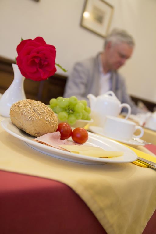 Pension Seehof Appartements Sankt Wolfgang im Salzkammergut Bagian luar foto